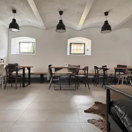 Semtěš 5 Penzion Psov